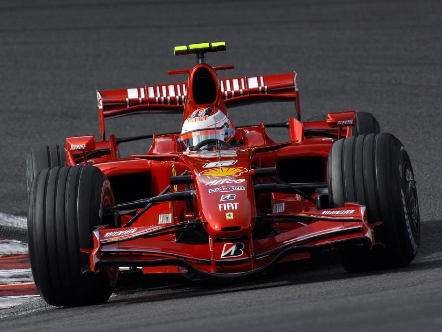  Ferrari F2007 2007 года  (фото 2 из 16)